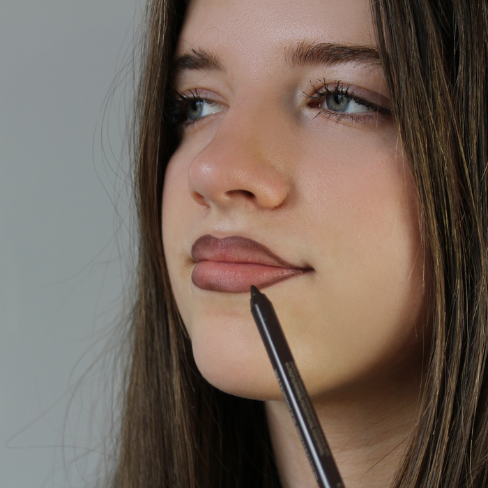 5 erreurs à éviter avec votre crayon contour lèvres